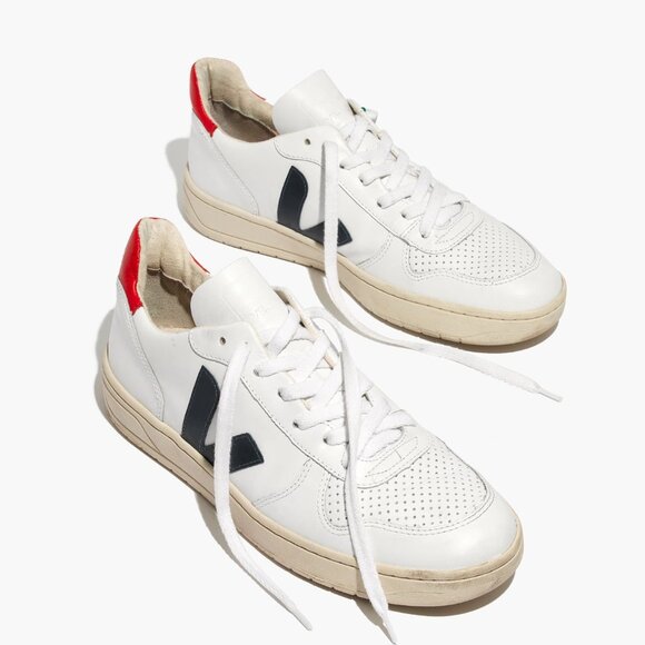 Veja V-10 Sneakers white red blue brand new in box size 41 - Picture 1 of 5